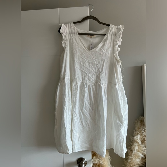 Listicle White Babydoll Mini Dress - L NWT - Picture 1 of 11